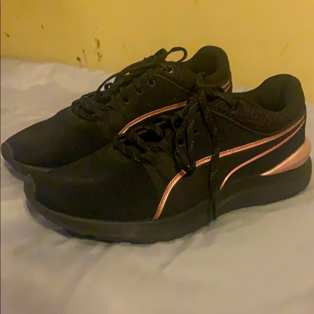 It’s a good shoes and you can wear with anything
